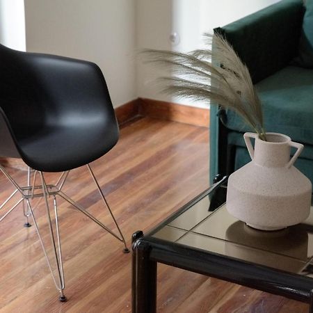 شقة 3Bdr Modern Design & Bright Interiors In Plaka أثينا المظهر الخارجي الصورة