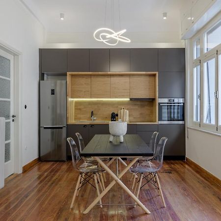 شقة 3Bdr Modern Design & Bright Interiors In Plaka أثينا المظهر الخارجي الصورة