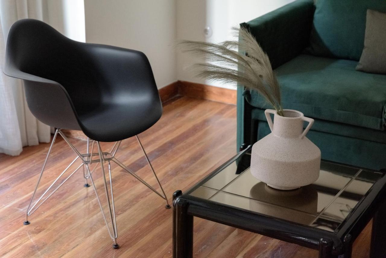 شقة 3Bdr Modern Design & Bright Interiors In Plaka أثينا المظهر الخارجي الصورة