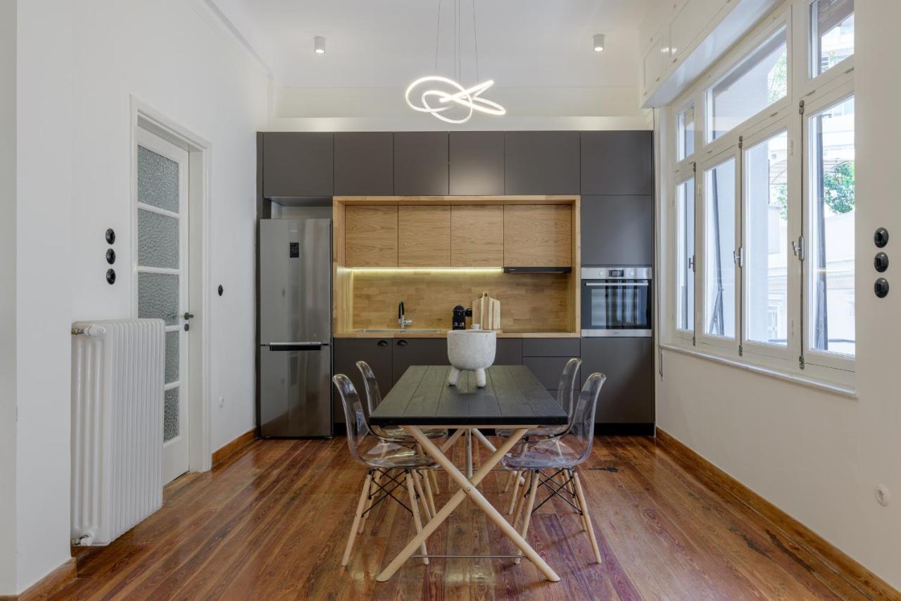 شقة 3Bdr Modern Design & Bright Interiors In Plaka أثينا المظهر الخارجي الصورة